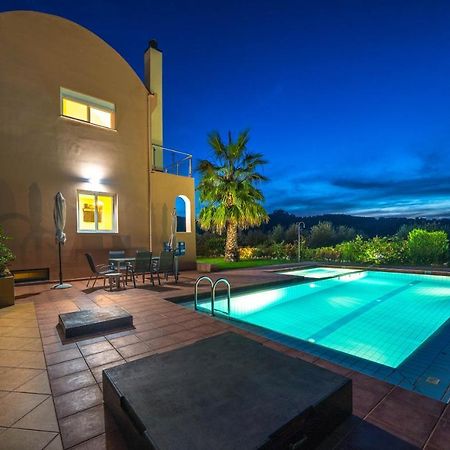 Meliades Villas Agia Marina Exteriör bild