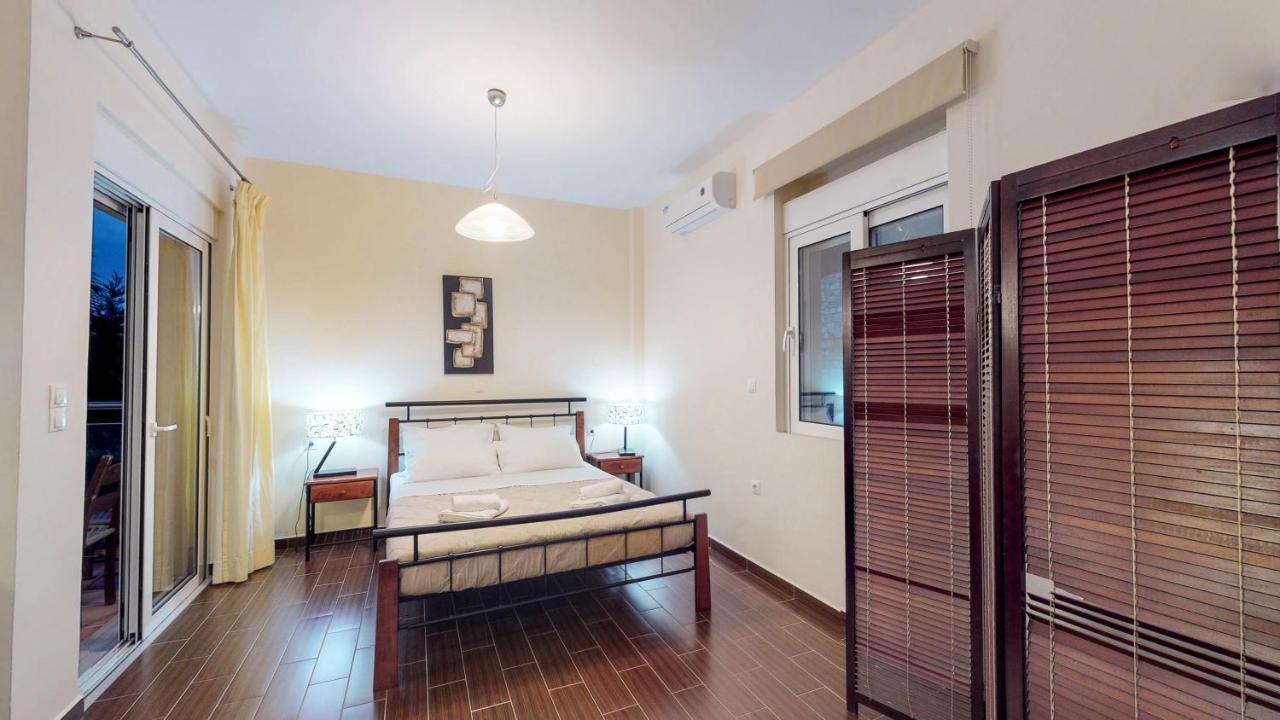 Meliades Villas Agia Marina Exteriör bild