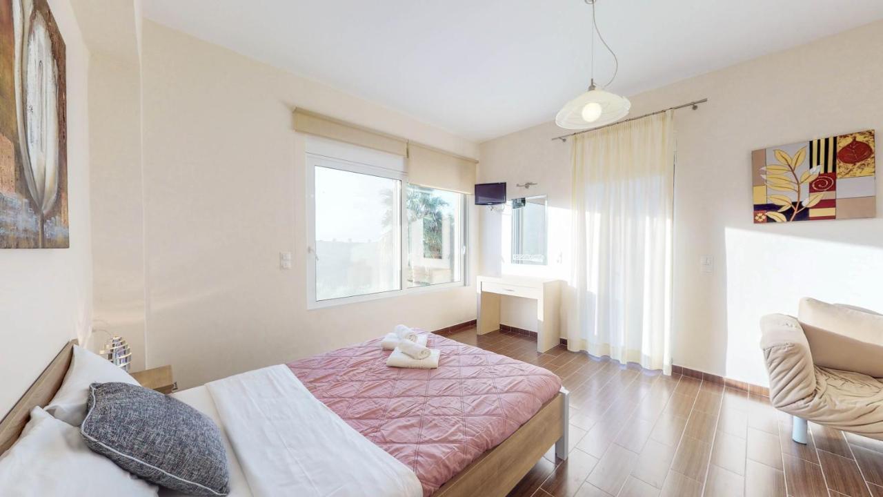 Meliades Villas Agia Marina Exteriör bild