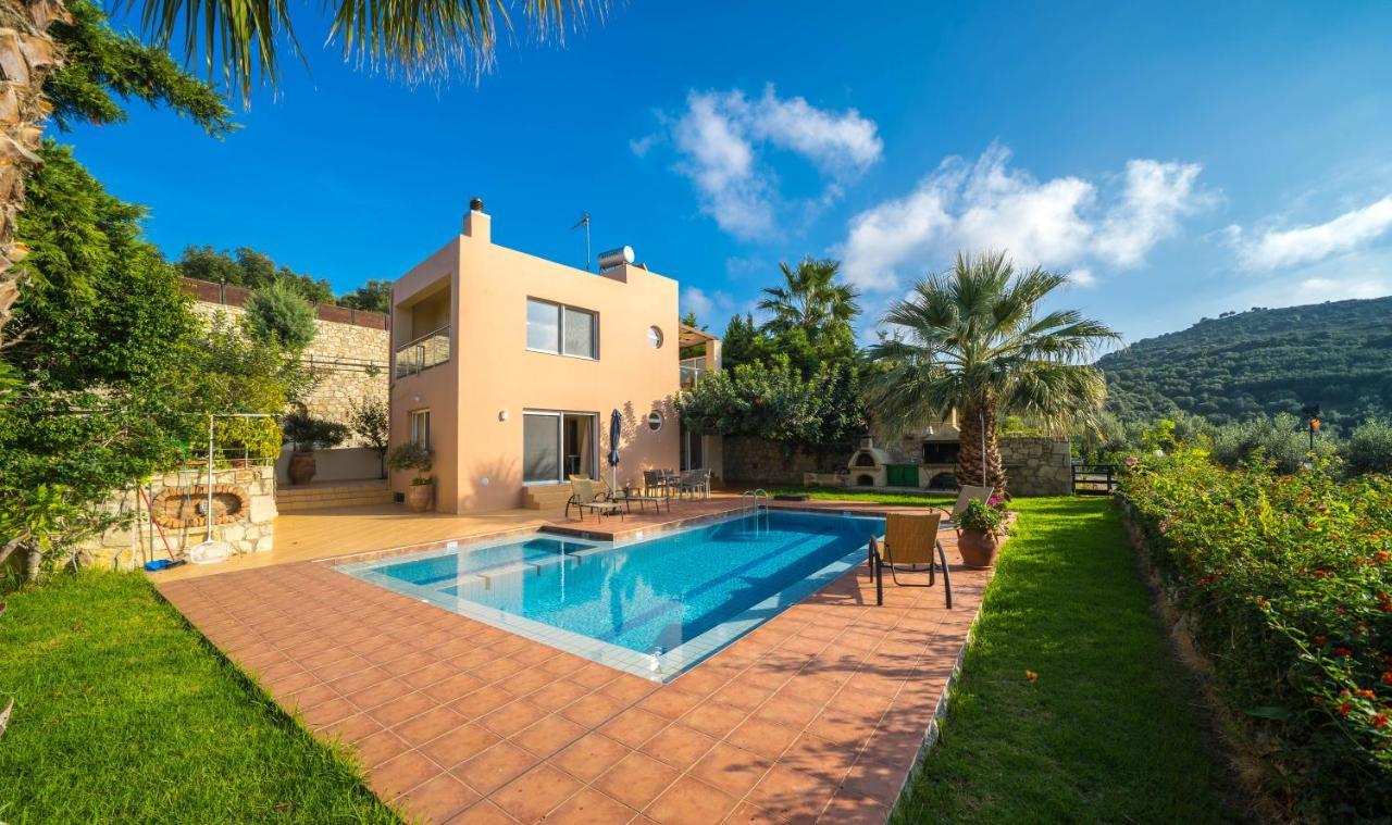 Meliades Villas Agia Marina Exteriör bild