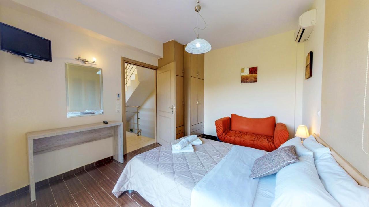 Meliades Villas Agia Marina Exteriör bild