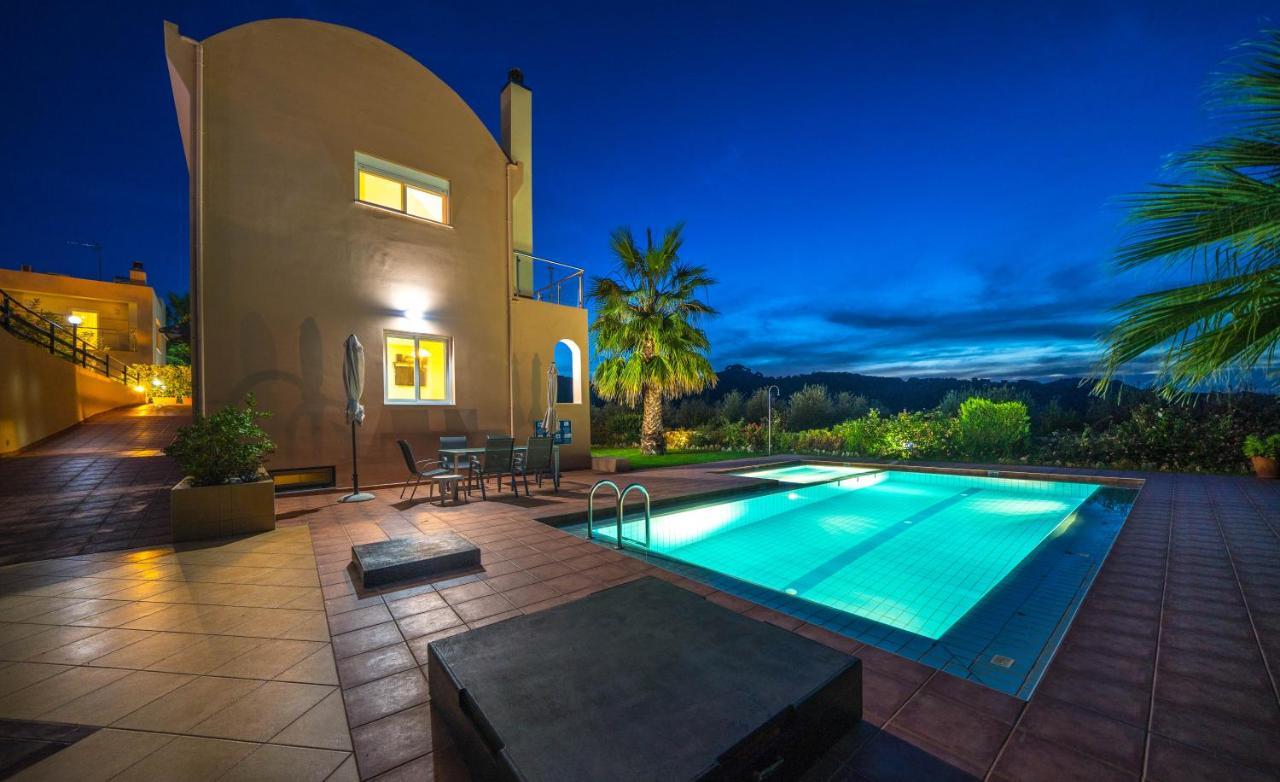 Meliades Villas Agia Marina Exteriör bild
