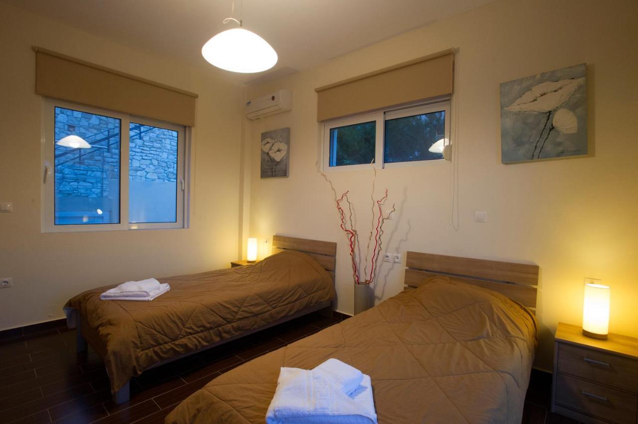 Meliades Villas Agia Marina Exteriör bild